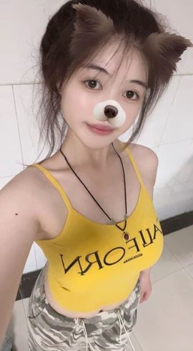 新人小沐沐主播照片
