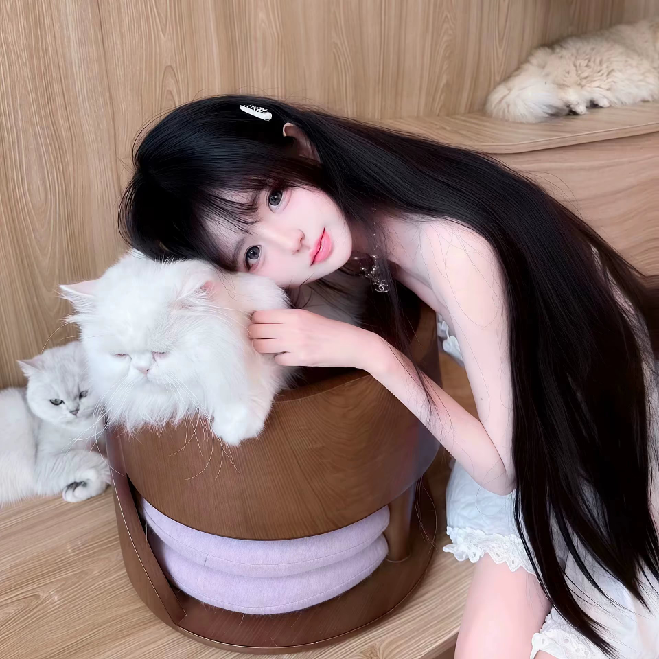 小尾巴🦄海报