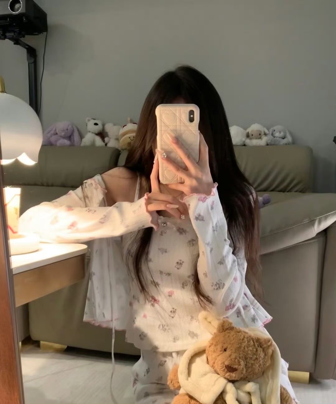 研颜…主播图片