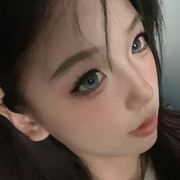 新人~希希.海报
