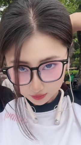 二两桃花醉今生主播照片