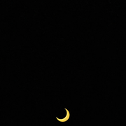 ./，—