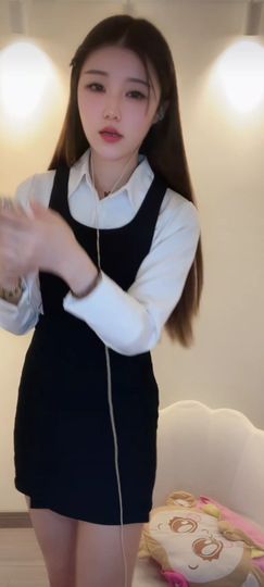二两桃花醉今生主播照片