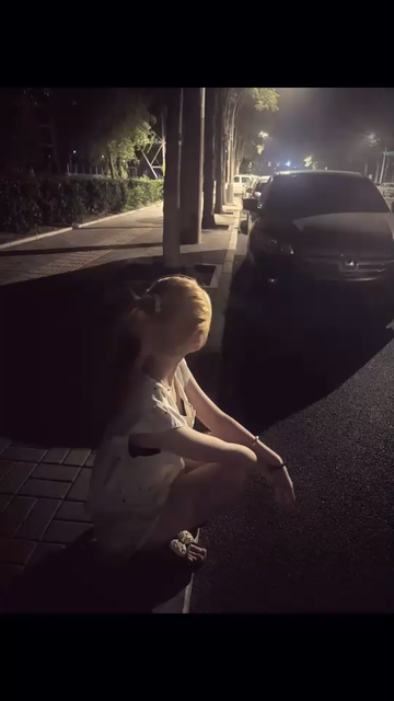 他说他找不到，能爱的