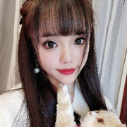 甄甜。