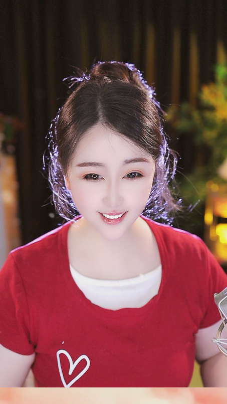 ♈秦深深唱歌🎶的图片