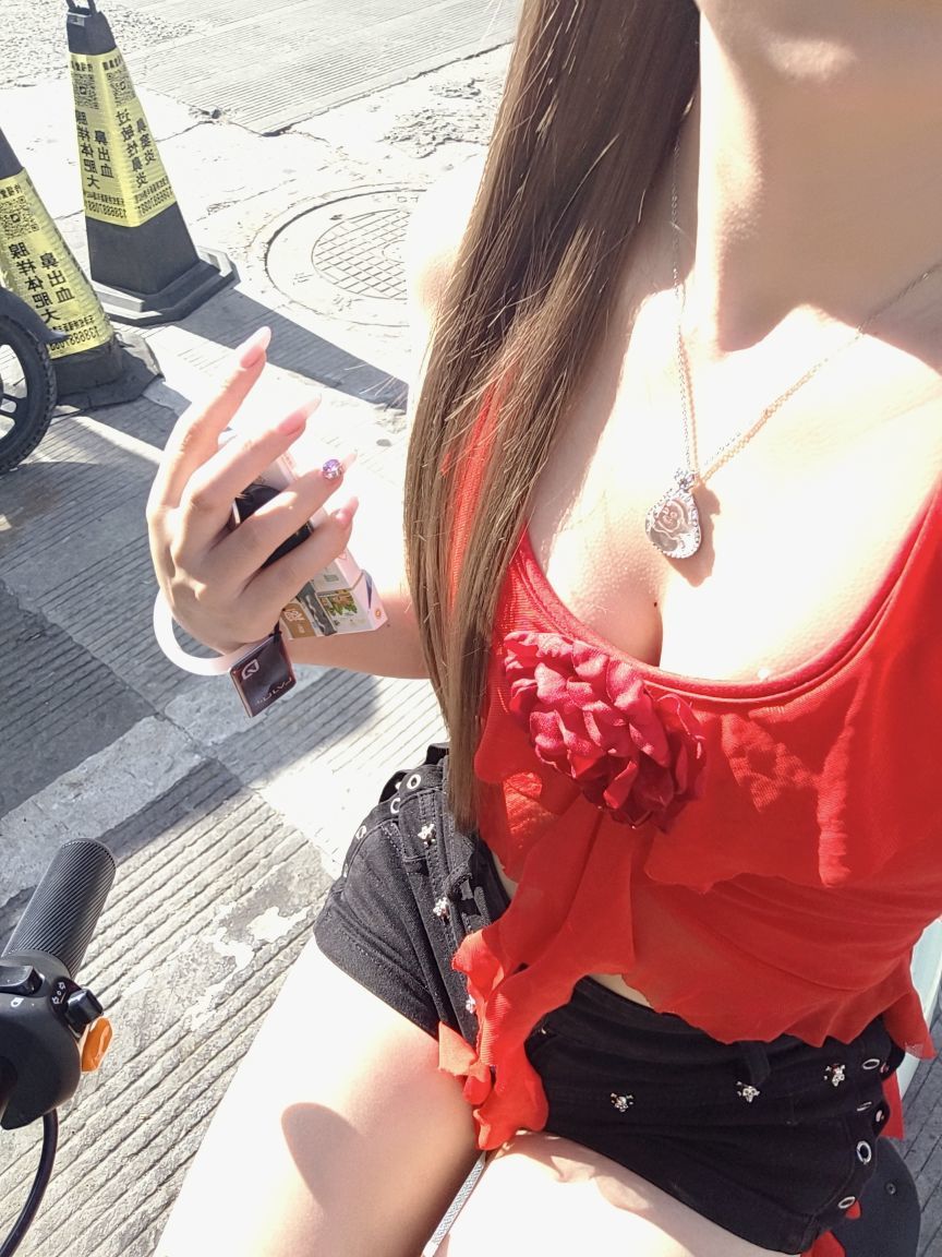 米娜Meena🧸的图片