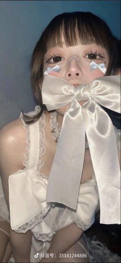 曼曼慢海报