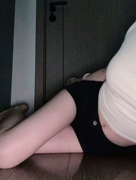 R.主人主播照片