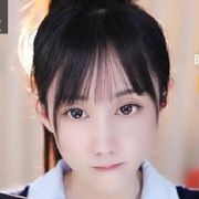 半醒的世界海报