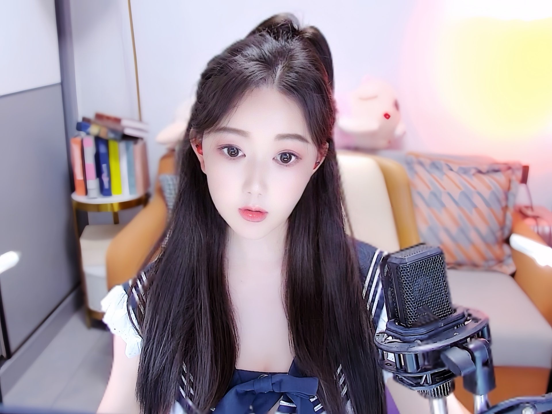 赵小七🎤会唱歌的图片