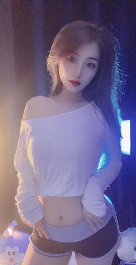 馨儿👄𓂀八方来财主播照片