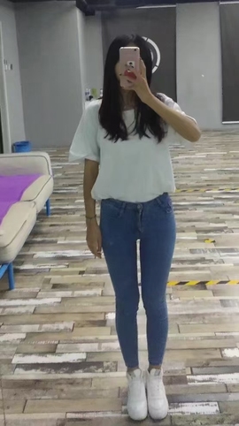 菜菜超好运主播照片