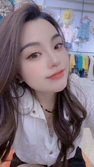 新人漫儿海报
