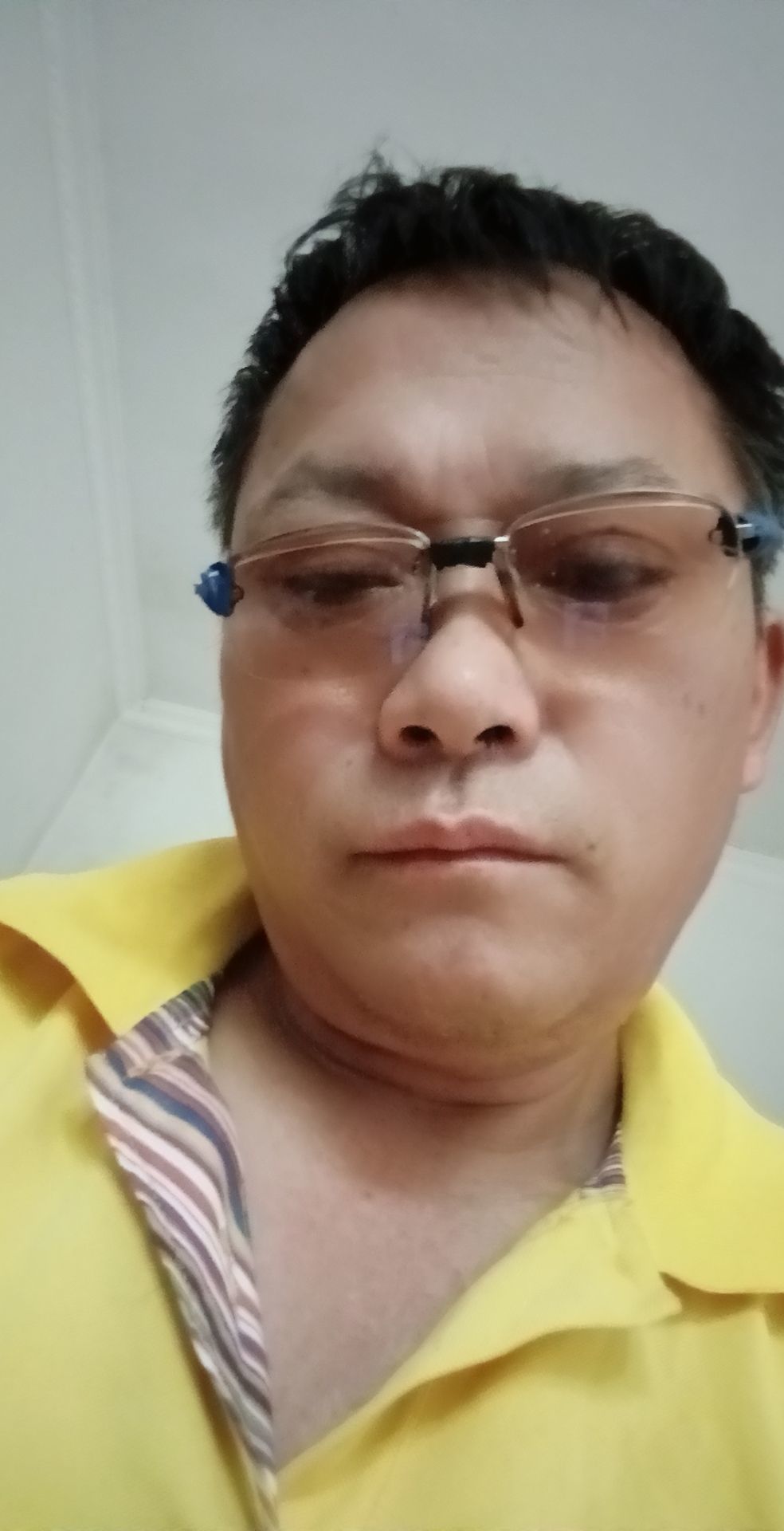 开心世界！主播图片