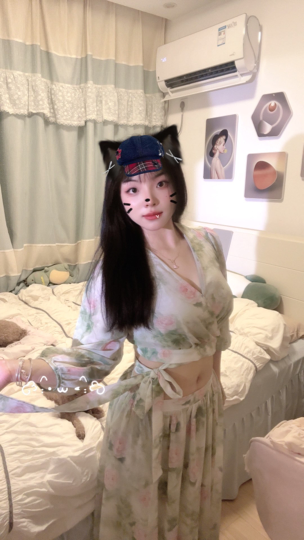 公主👑海报
