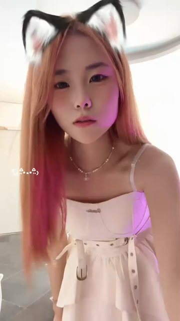 /媚眼
