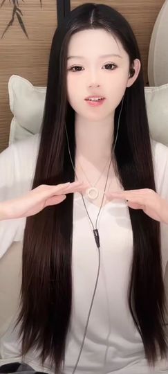 二两桃花醉今生主播照片