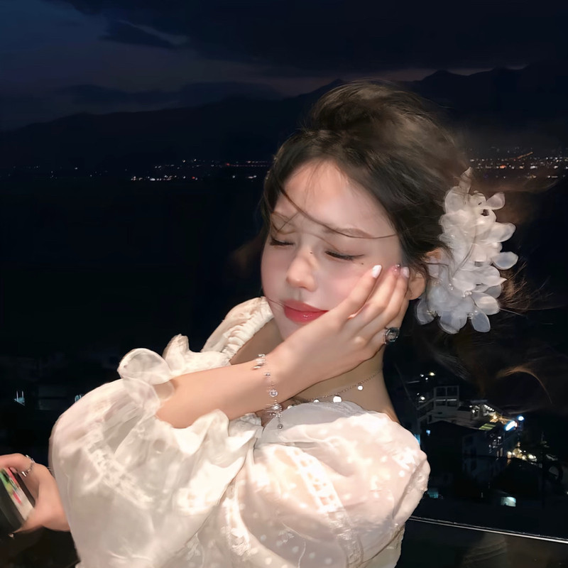 鑫鑫来了✌的主播海报