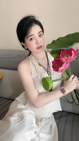 阿九认真唱歌🎤主播照片