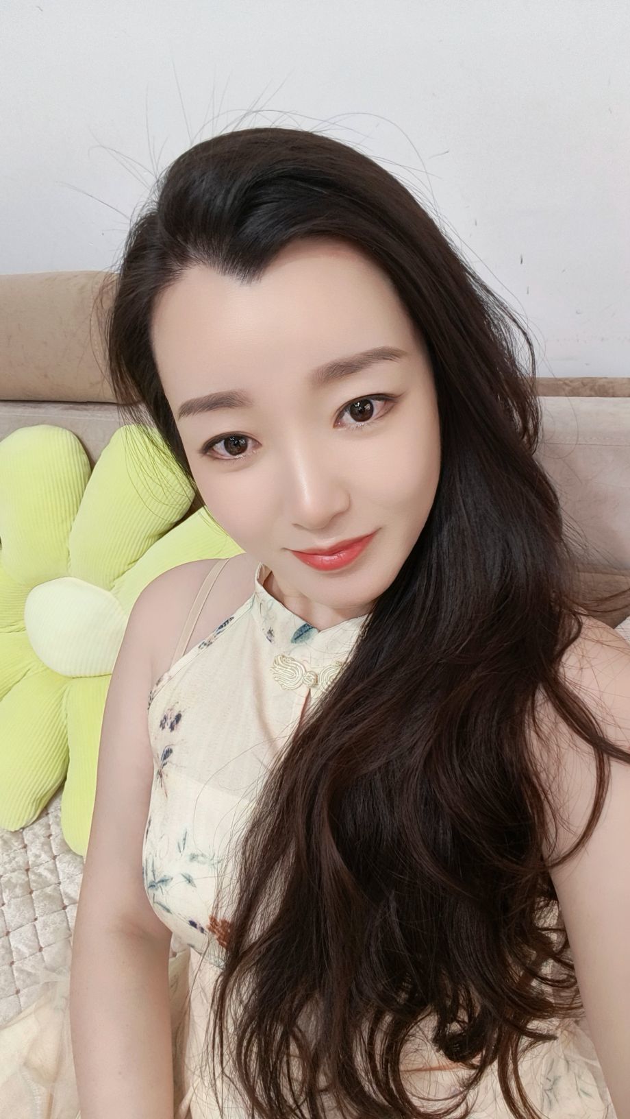 歌手赵佳怡的主播照片
