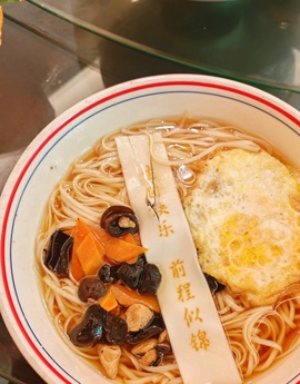 婼儿♪♬每晚7点见主播照片