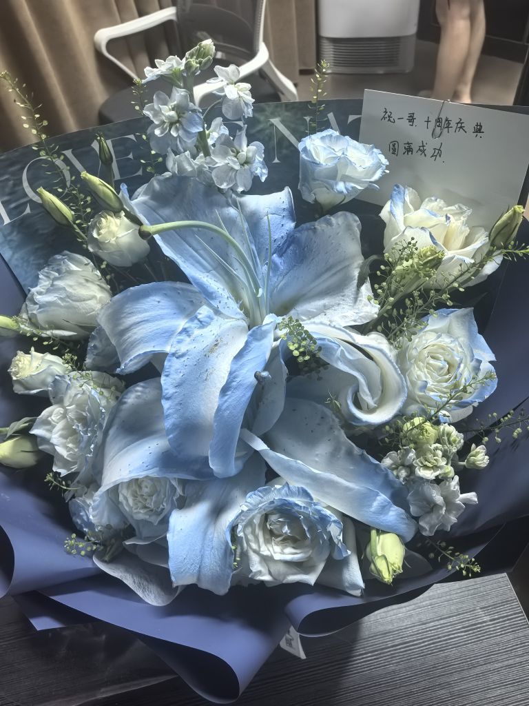 5958-酒宝儿主播图片
