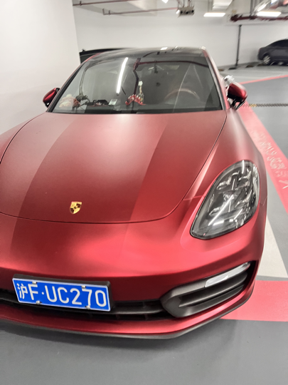 白又白小兔兔海报