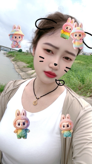 饭不饿肚子海报