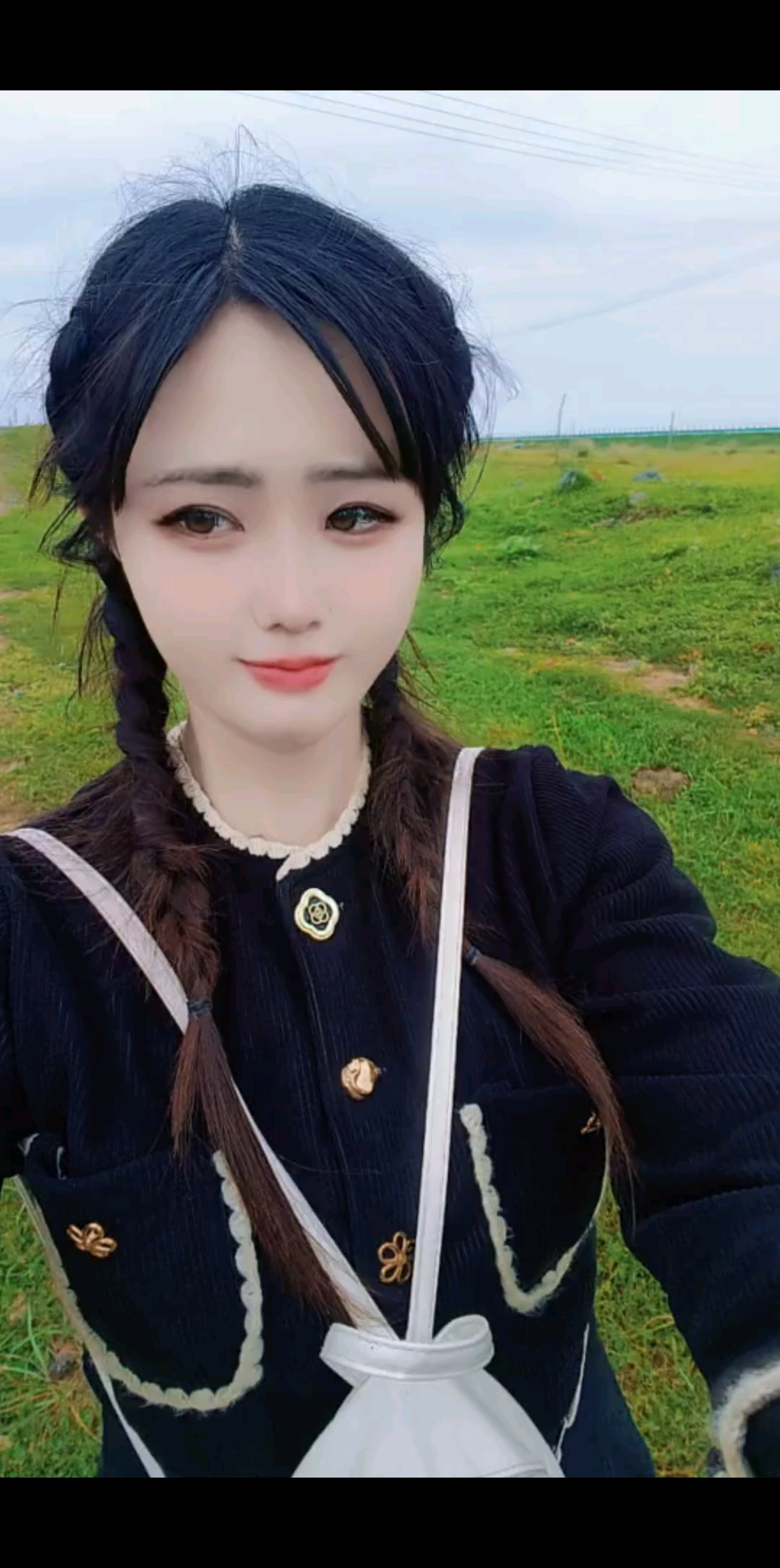 对口型……听心