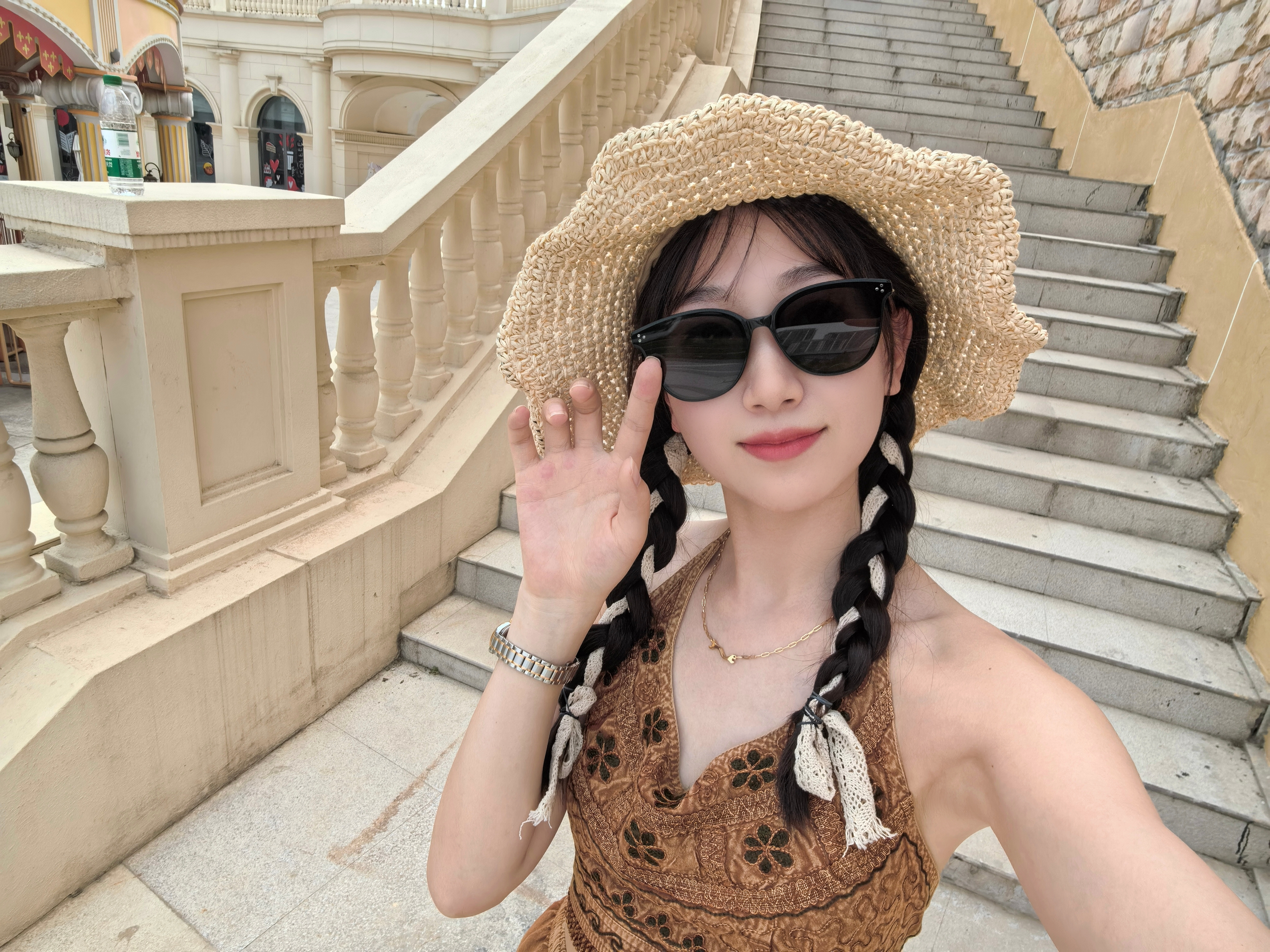 ღ瑋玮主播图片