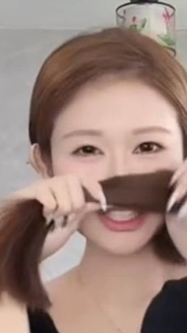 二两桃花醉今生的图片