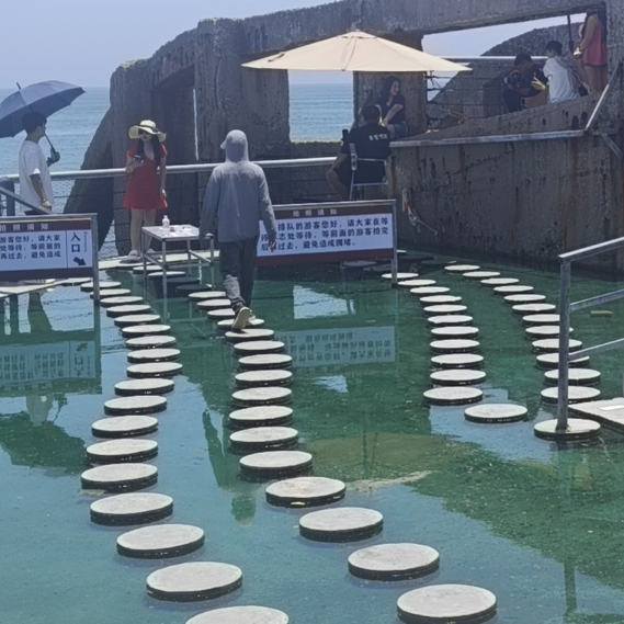 爱为你任性海报