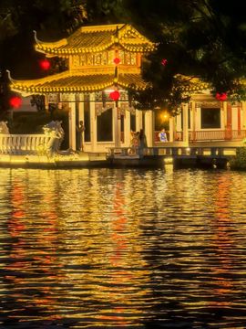 ☜花香染晨☞的图片