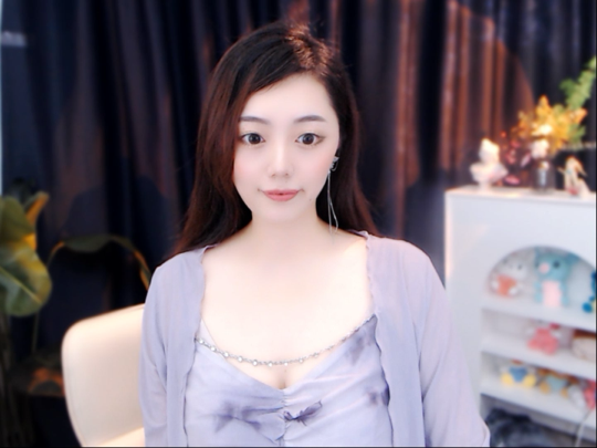 新人灿灿爱唱歌海报