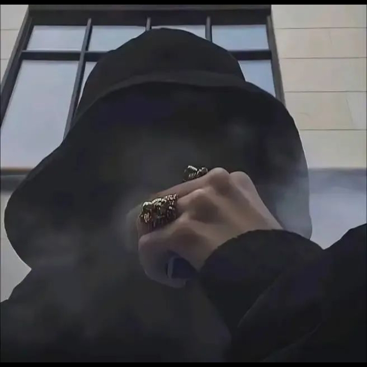 𓂃𓁇𓁋𓂃海报