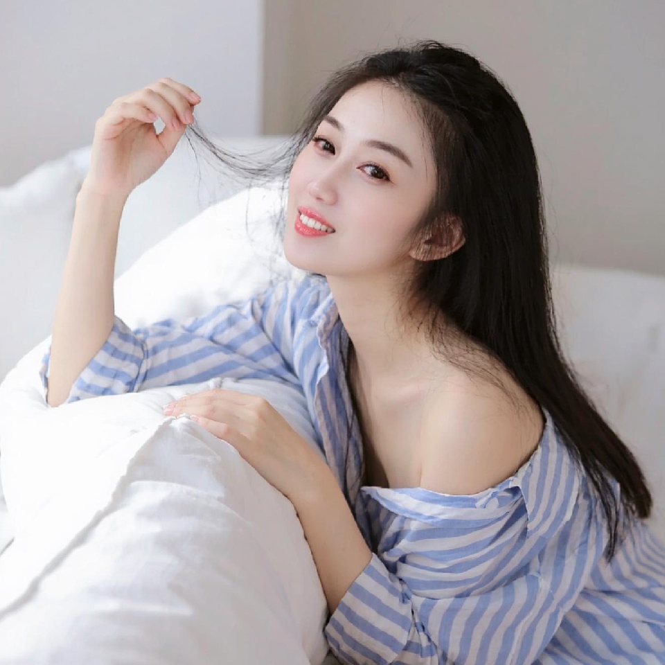 新人瑶瑶♥海报