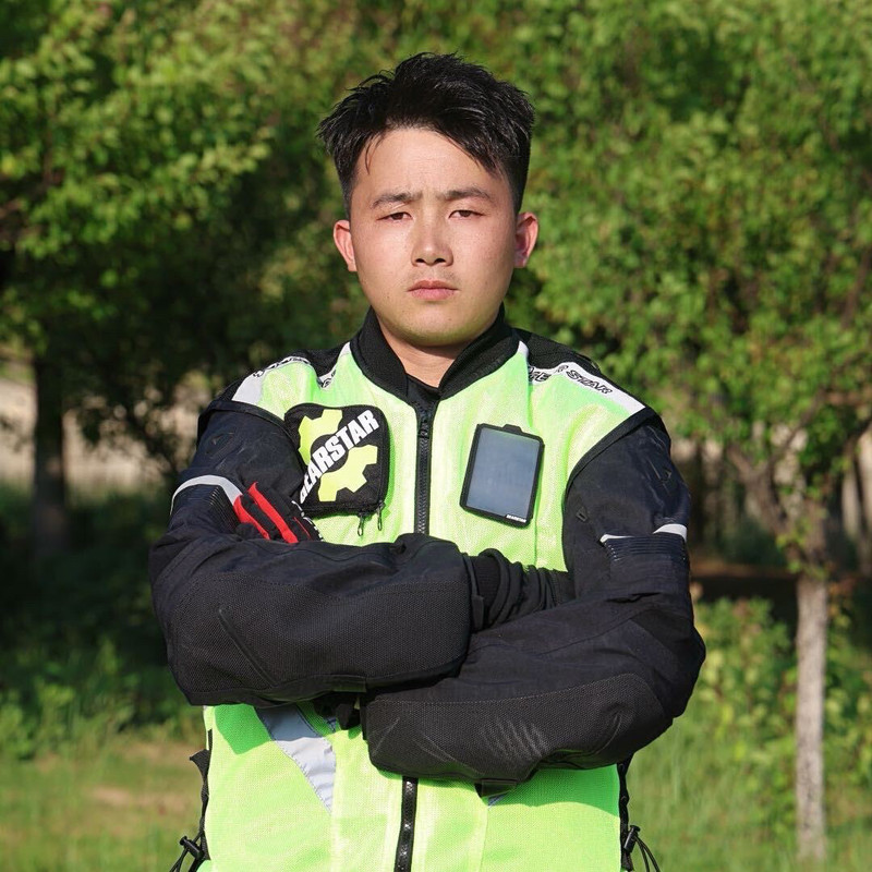 阿杰户外的主播海报