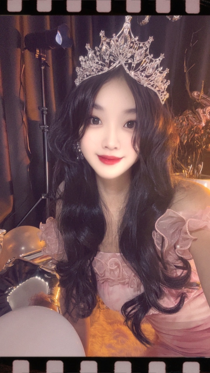 沐沐/做你怀里的猫主播图片