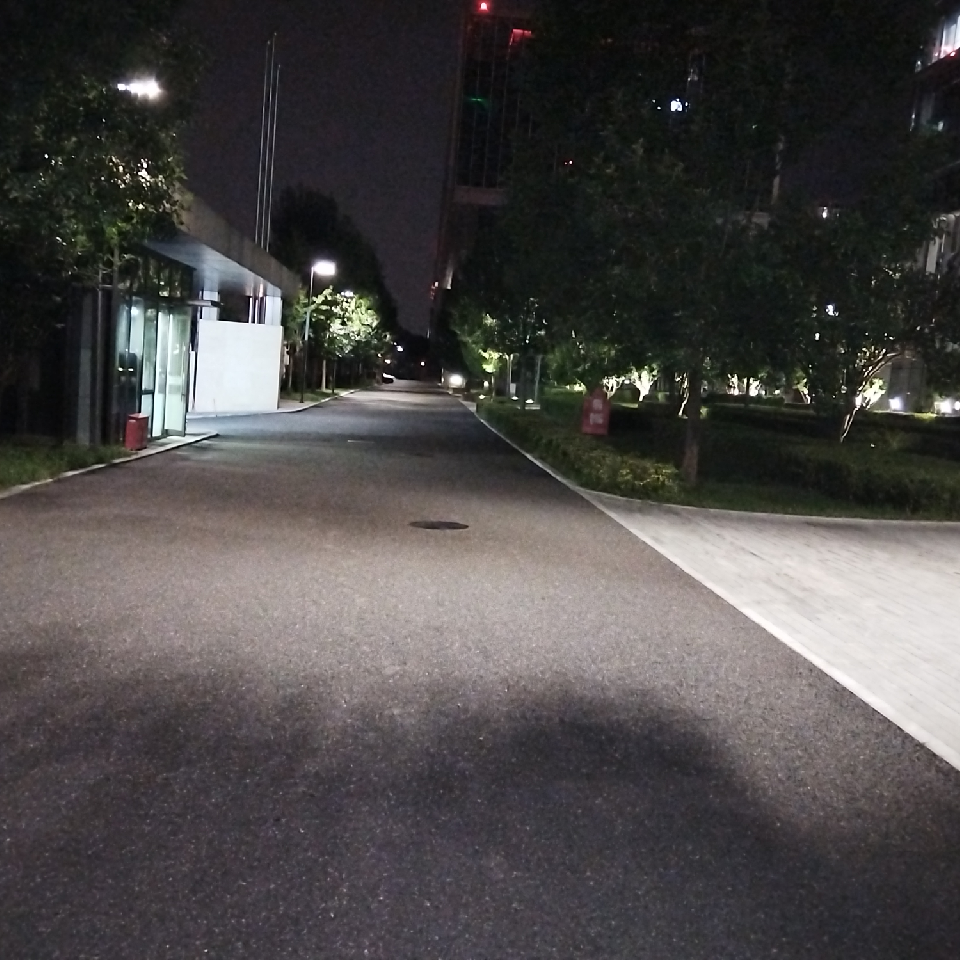 龙门外海报