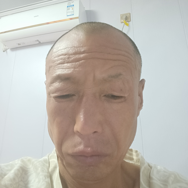 威廉.龙et海报