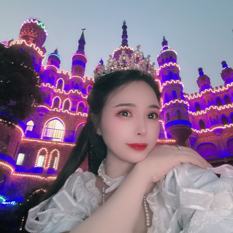 小小财迷💰的主播海报