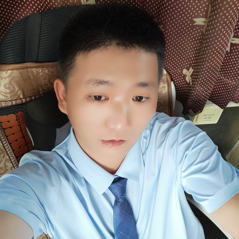 🐉家家幸福之旅🐉的主播海报