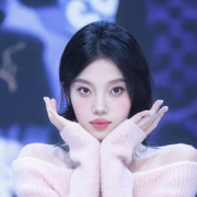 唯爱💕❤️海报