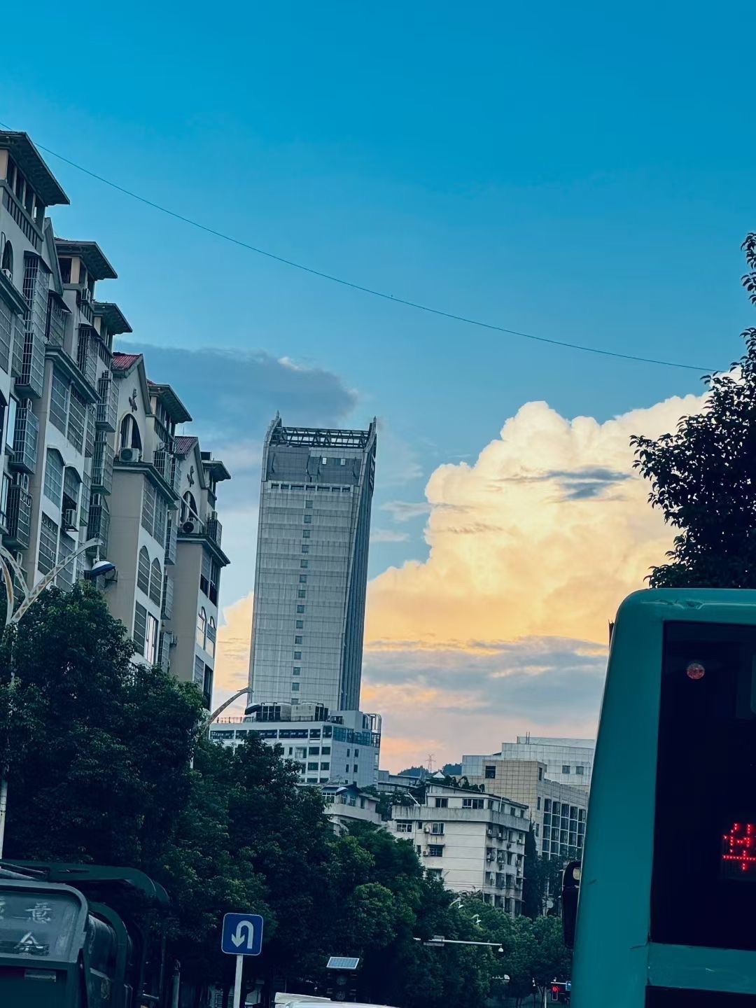 小妮的小熊主播圖片