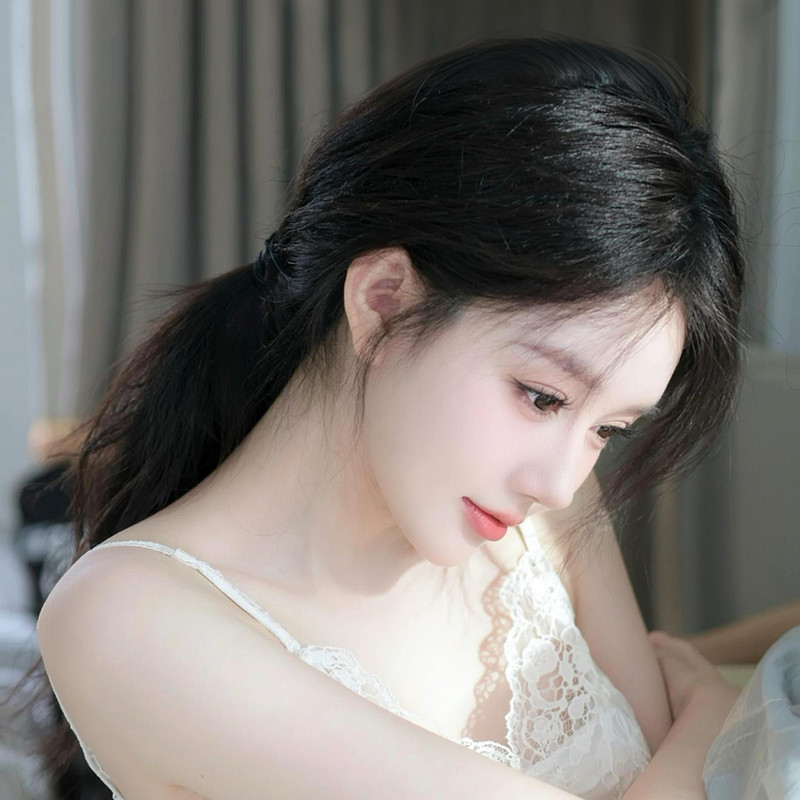 洛uu小猪包～视频同城交友