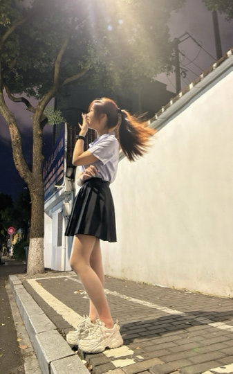 新人梦梦.海报