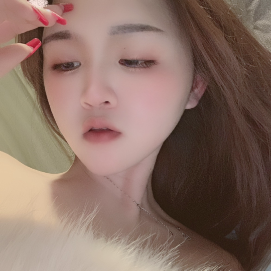 灵悦🌸休息一天海报