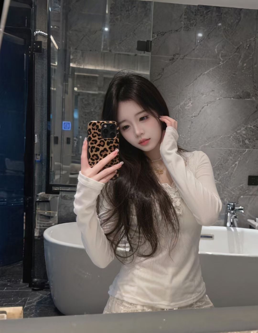 雪曦瑶主播图片