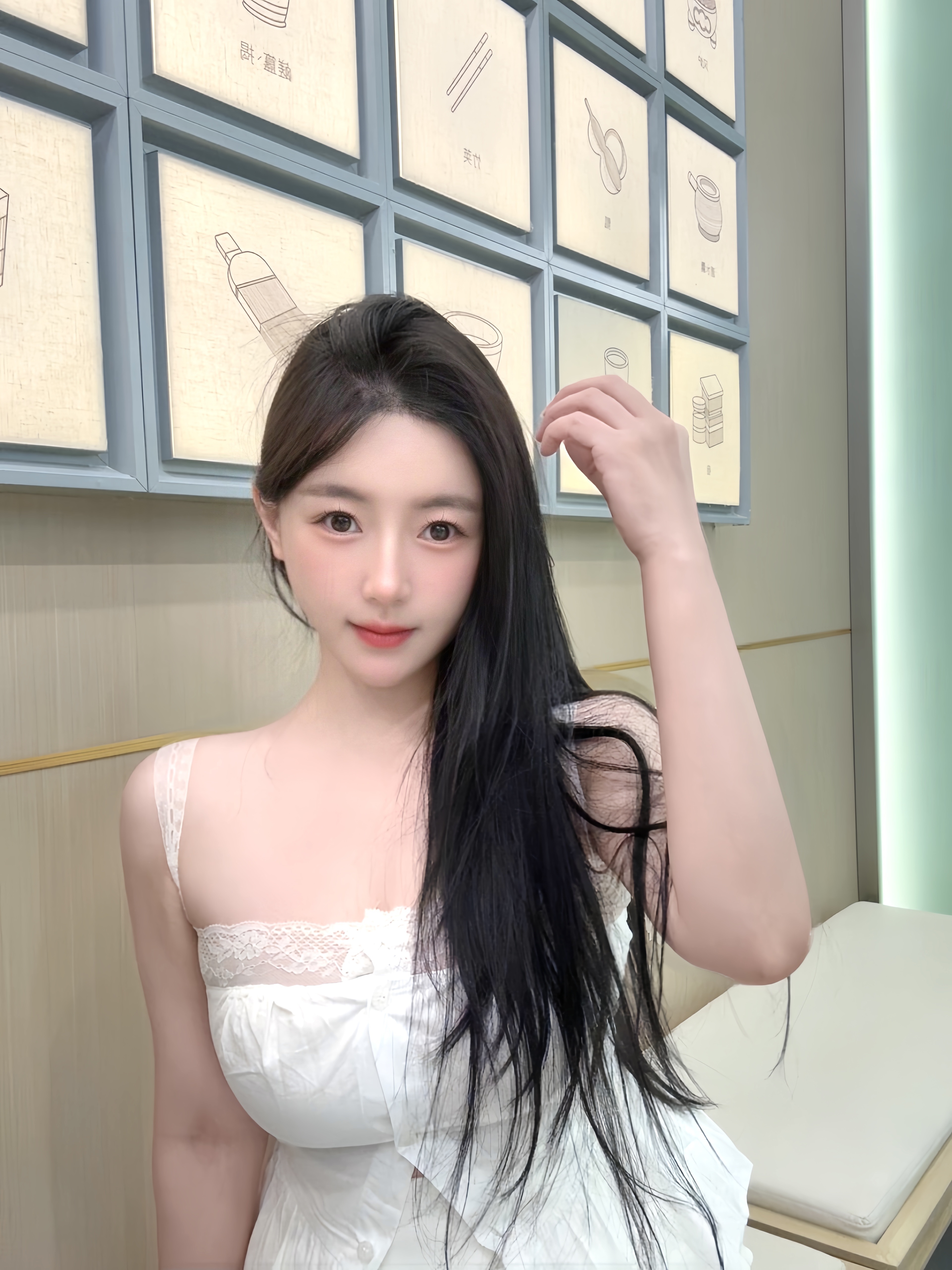 小鹿🍑主播图片